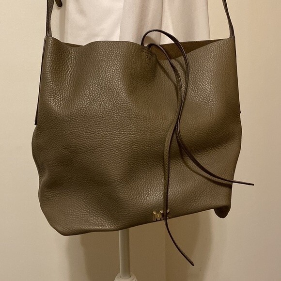 Michael Kors Junie Gray Pebble Leather Tote Purse Adjustable Strap Magnetic Tie - Picture 3 of 10